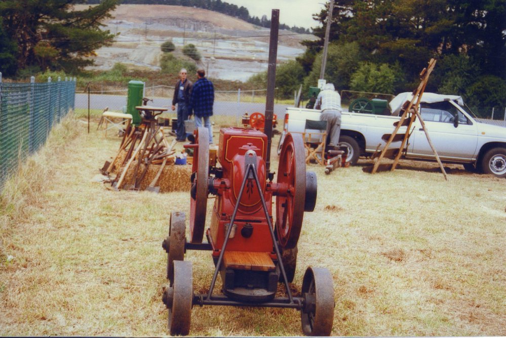 Model steam engine at Prospect Cottage, Prospect Reservoir