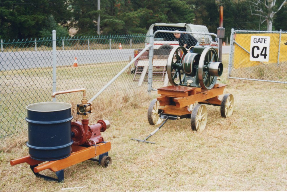 Model steam engine at Prospect Cottage, Prospect Reservoir