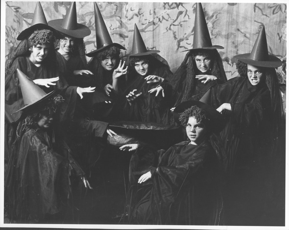 Annabelle Broom, the Unhappy Witch - Theatre performance