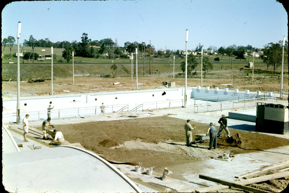 Construction of War Memorial Swimming Pool, Blacktown
