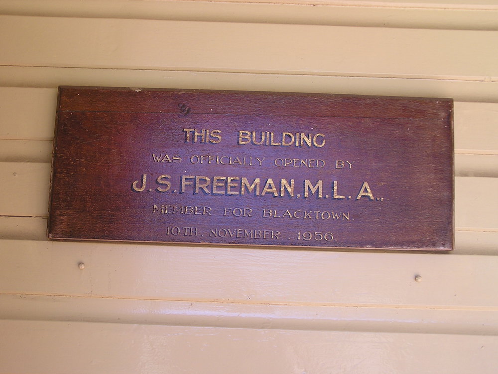 Vineyard Public School, Vineyard - Plaque