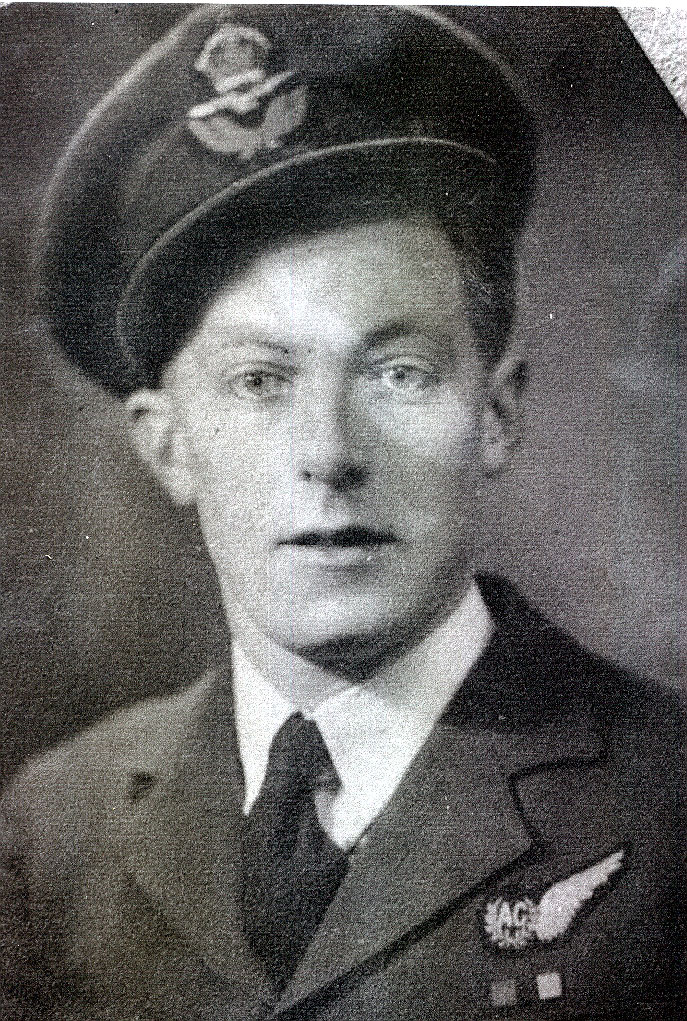 Portrait of Charles Bernard Thomson (RAAF)