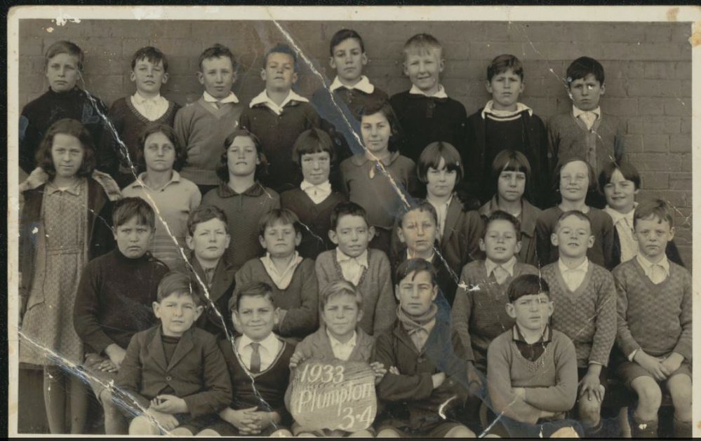 Plumpton Public School, 1933 Class 3 and 4