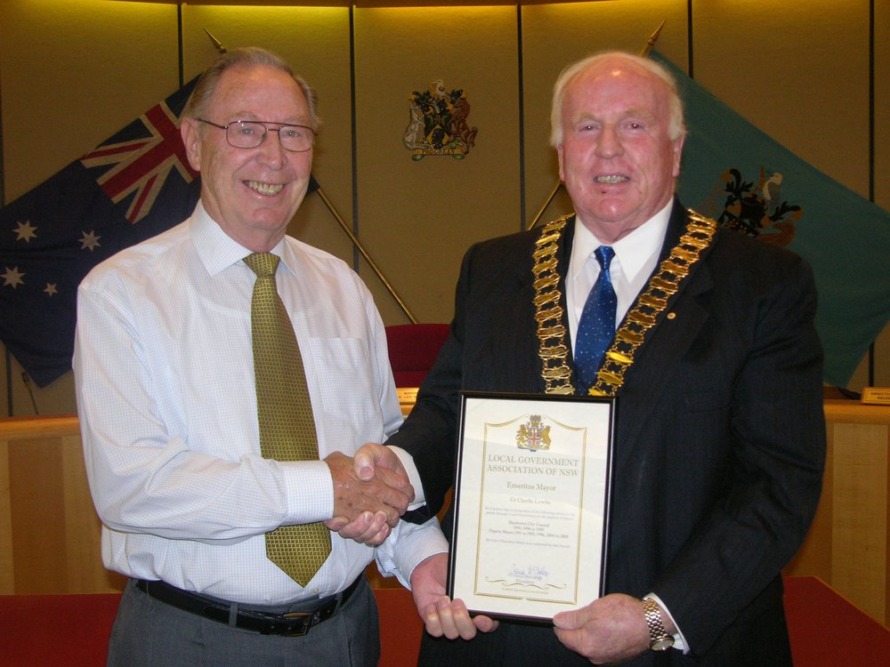 Emeritus Mayor Award, 2005