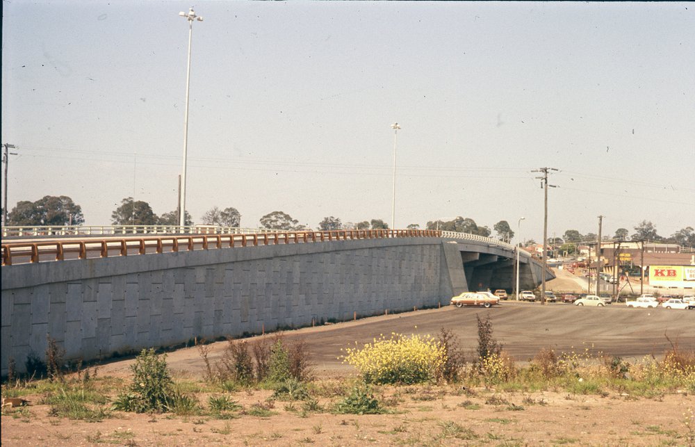 Prospect Highway, Seven Hills