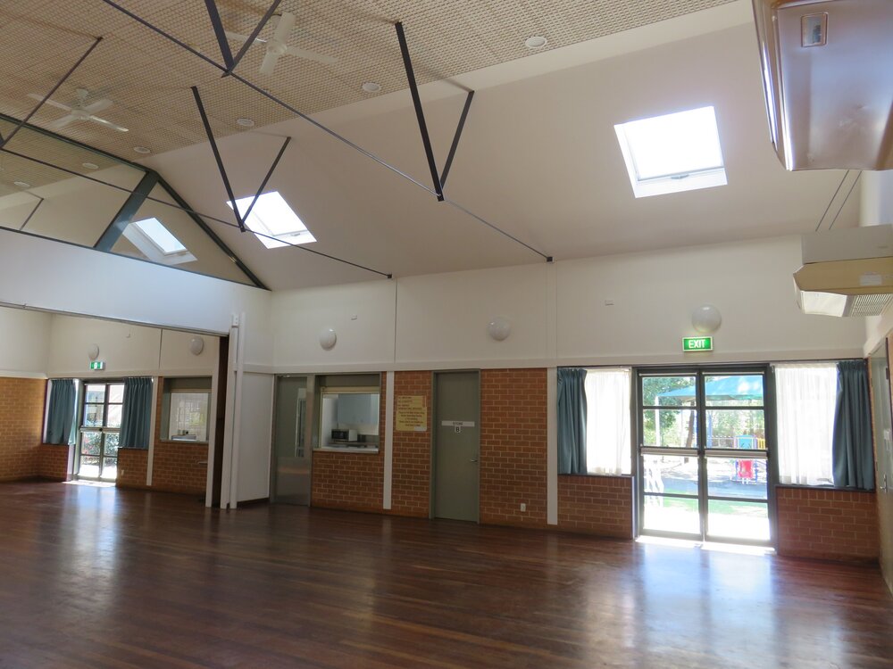 Hassall Grove Neighbourhood Centre, Hassall Grove