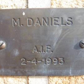 Plaque - Daniels, M. (AIF)