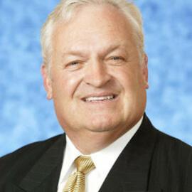 Portrait of Councillor Tony Bleasdale OAM