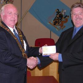Gary Raymond receiving Key to the City, 2006