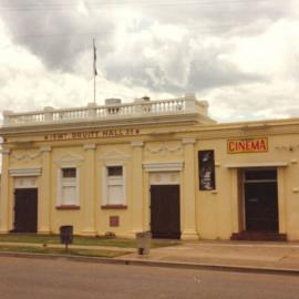 Mount Druitt Hall, Mount Druitt
