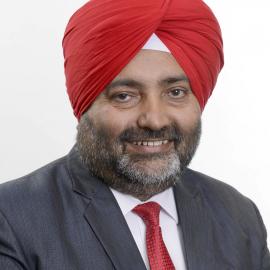 Portrait of Councillor Moninder Singh