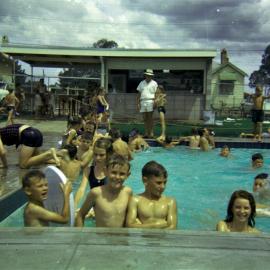 Riverstone Swimming Pool, Riverstone