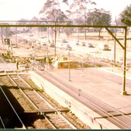 Doonside railway level crossing, Doonside