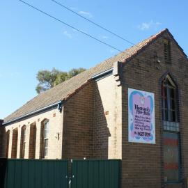 Heavenly Nic-Nax Antique Shop, Riverstone