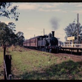 Train at Vineyard railway station, Vineyard