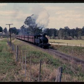 Train on Blacktown Richmond railway line, Schofields