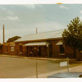 Riverstone railway station, Riverstone