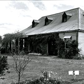 Fox Under the Hill Inn, Prospect