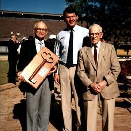 Cowra City key presented to Bill Pincott
