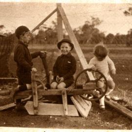 Ian and Bruce Lawson, Nyngan, 1919