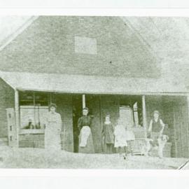 Hartley's Store, Seven Hills