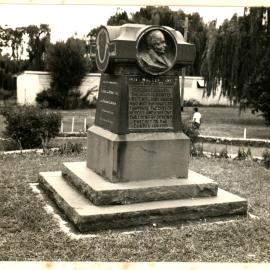 William Lawson monument, Mudgee