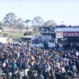 Australian motorcycle grand prix: the "Final Curtain"